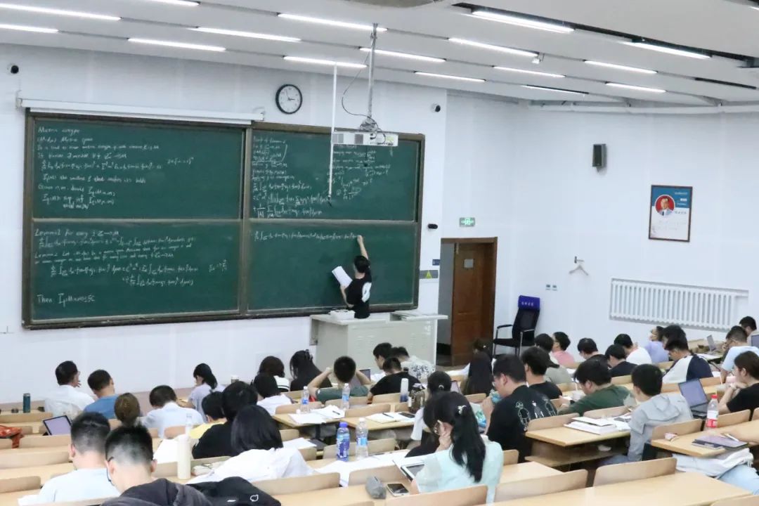 海内外优秀人才,为啥来这儿搞数学?