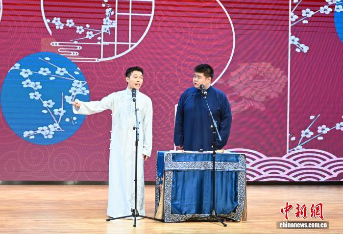 辽宁省优秀曲艺节目展演暨“新声艺鸣曲颂振兴”辽宁省第四届新人新作展演在沈阳举办