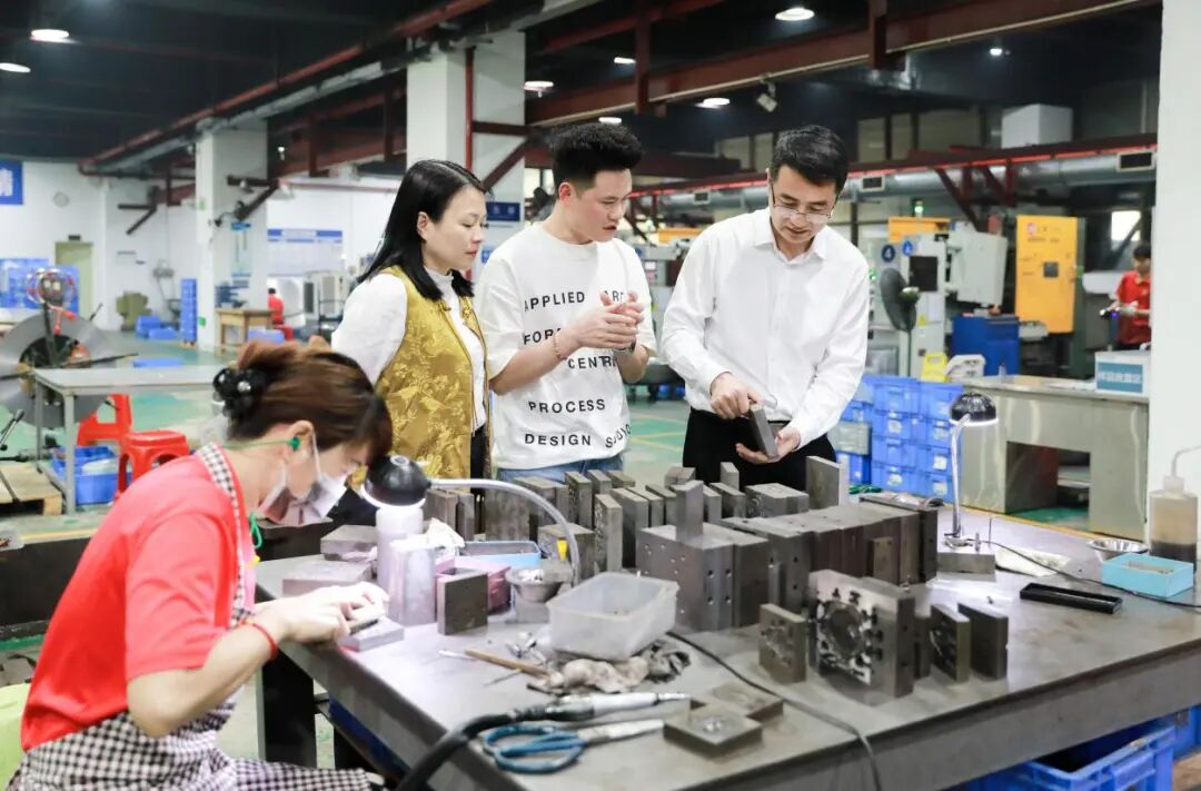 深圳龙岗:年增8.4万家,全市居首 深圳龙岗:年增8.4万家,全市居首