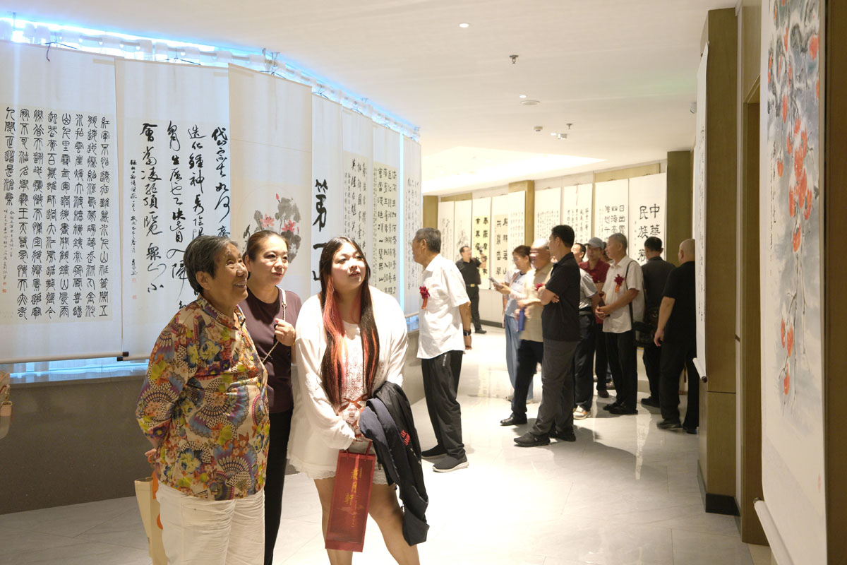 纪念抗战胜利80周年 中国泰山国际书画邀请展开幕 纪念抗战胜利80周年 中国泰山国际书画邀请展开幕