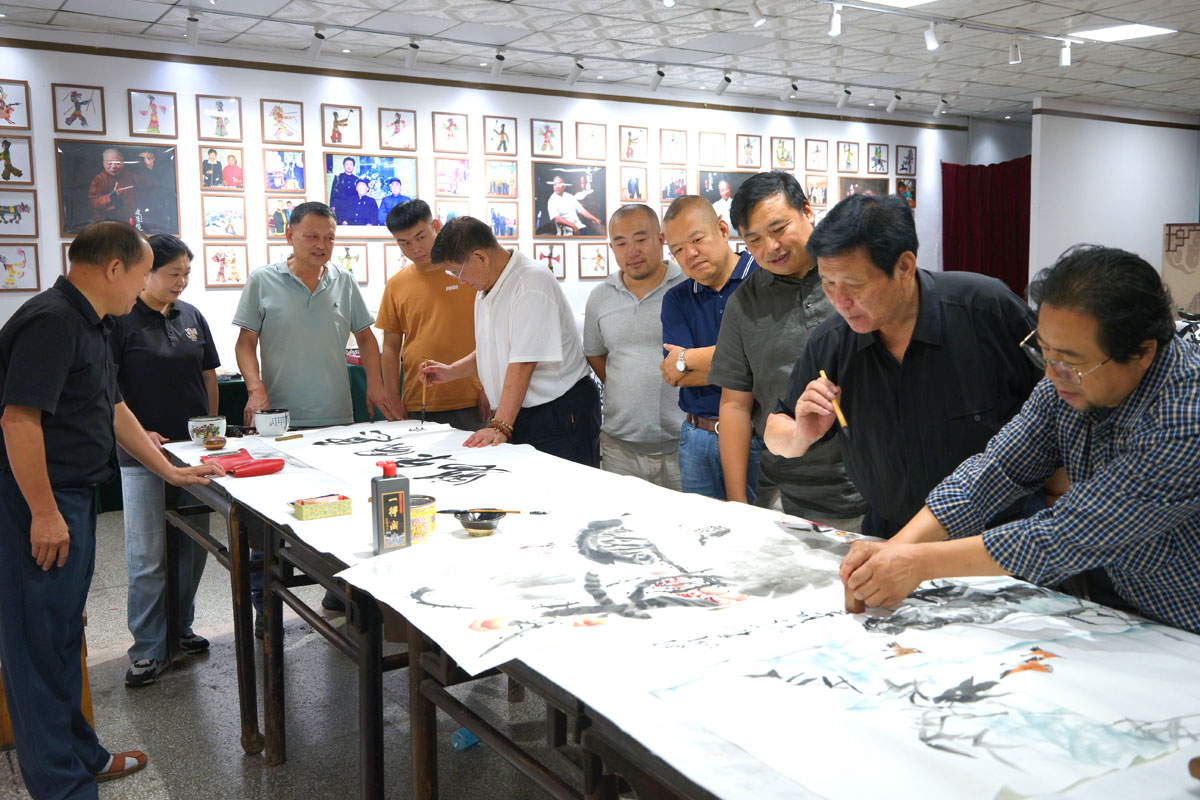 纪念抗战胜利80周年 中国泰山国际书画邀请展开幕 纪念抗战胜利80周年 中国泰山国际书画邀请展开幕