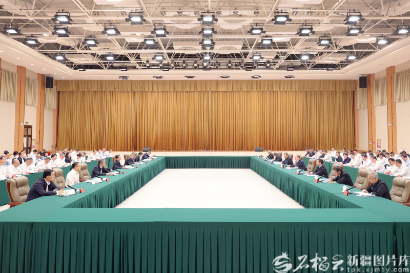 广东省党政代表团来疆考察对接对口支援与合作发展工作