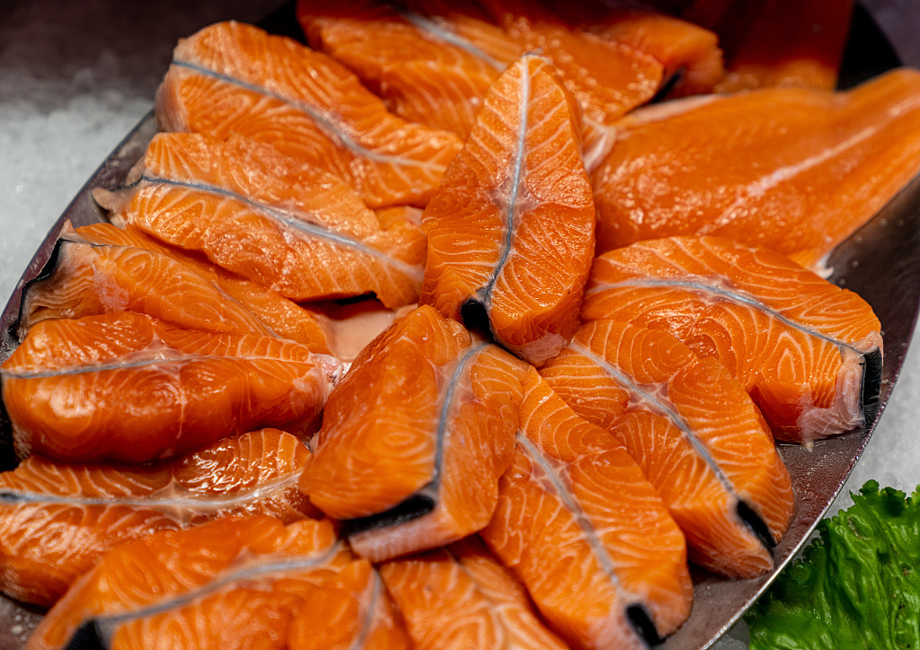 听绿色未来｜戈壁涌出三文鱼，节水工程赋能多元产业