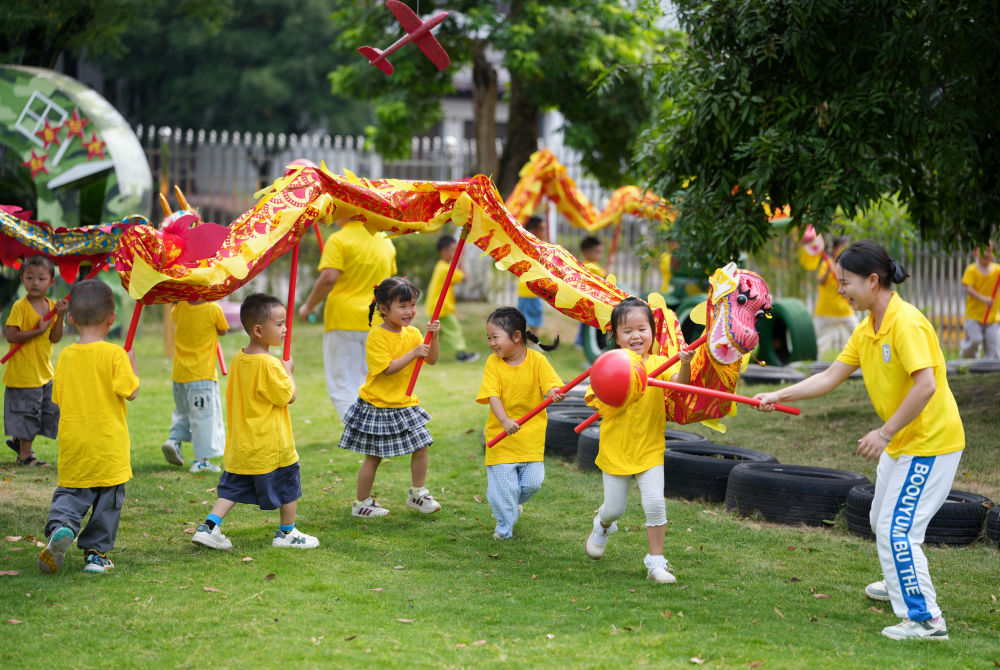活力中国调研行丨四川：呵护“一老一小”织密民生幸福网