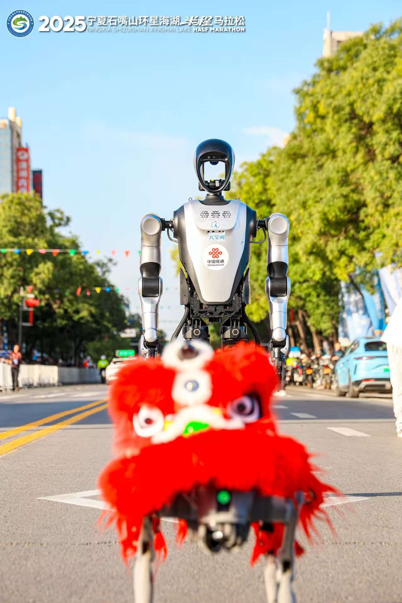 宁夏石嘴山：环星海湖半程马拉松尽显城市魅力