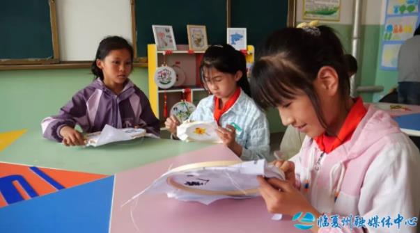 东乡：社团百花放 童心向阳生