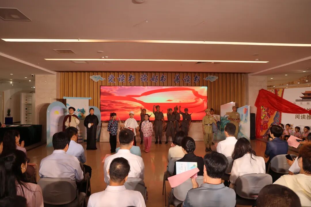 兵团文旅局携手国家图书馆在铁门关市开启共建活动