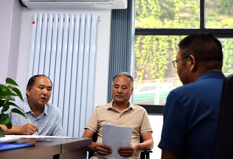 让群众从“进门愁”到“出门安” 让群众从“进门愁”到“出门安”