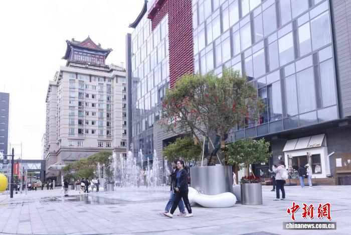 六百年商业文化焕新颜 北京隆福寺二期开业季启幕