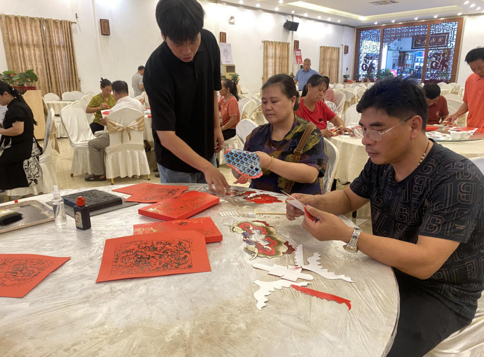 既修“笔下功”又炼“手中活” 广东连平县举办非遗传承人群培训