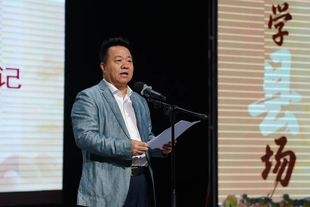 中国作协著名作家抵达文学“县”场活动走进西峡