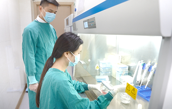 重庆大学附属江津医院两名青年检验专家获评市级人才称号