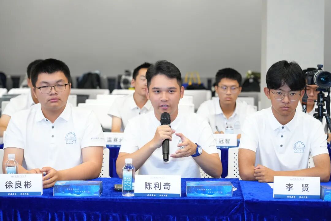 话成长、展未来!陈杰院士与哈工大首届自主智能系统班学子“面对面”