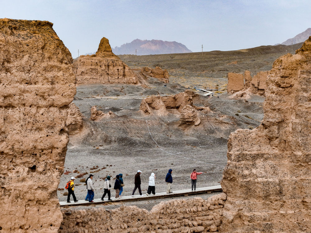 文旅新探·秋游新疆｜新疆库车：聆听千年丝路回响