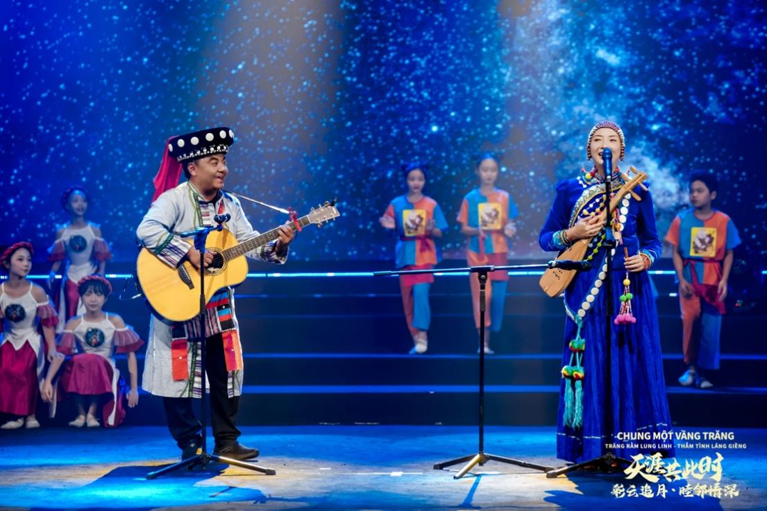 中越携手共明月 文化交流谱新篇 “天涯共此时——彩云追月·睦邻情深” 2025年中越中秋文艺晚会在河内成功举办
