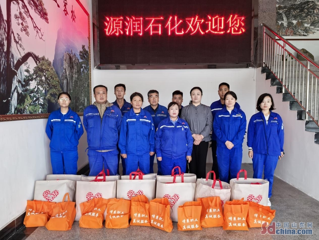 山东菏泽单县总工会开展“情满中秋、共筑安全”双节慰问活动