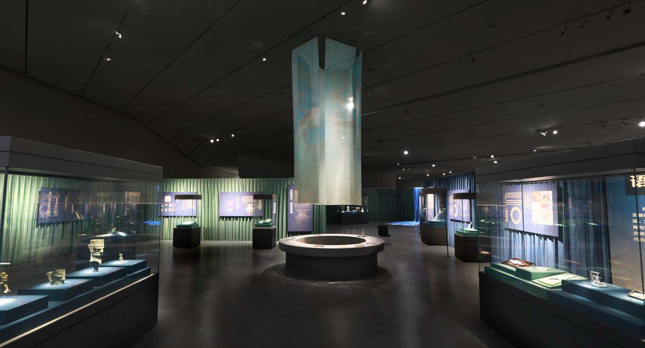 来这里，聆听三星堆与盘龙城的青铜文明交响