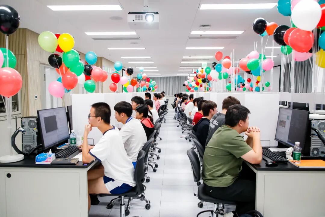 5小时13题,12校对决!香港城市大学(东莞)举行程序设计个人排位赛