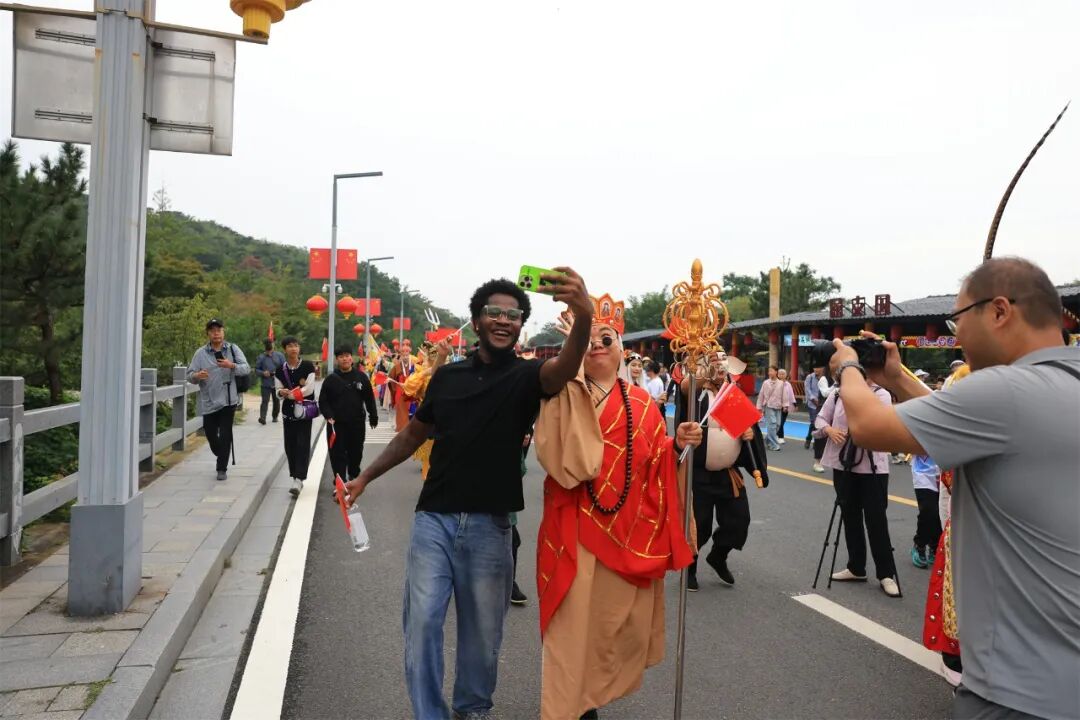 全城撒欢！火力全开！