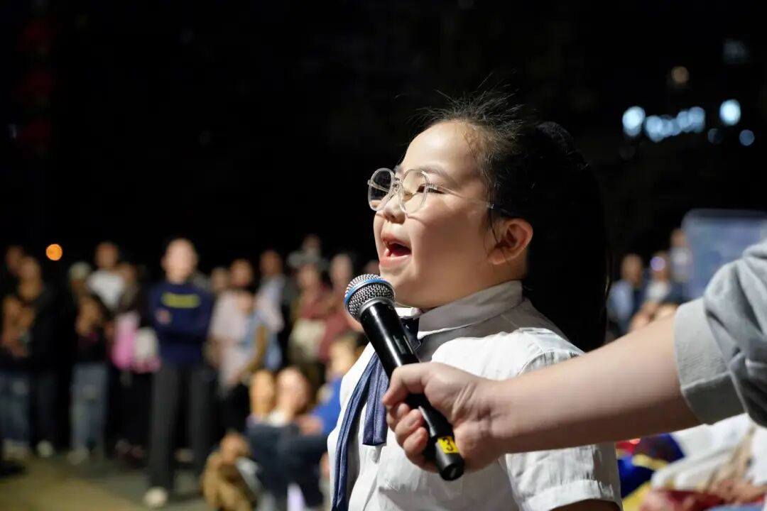 联欢庆双节，共度矿博会！茉莉花开送晶彩，文化惠民暖人心