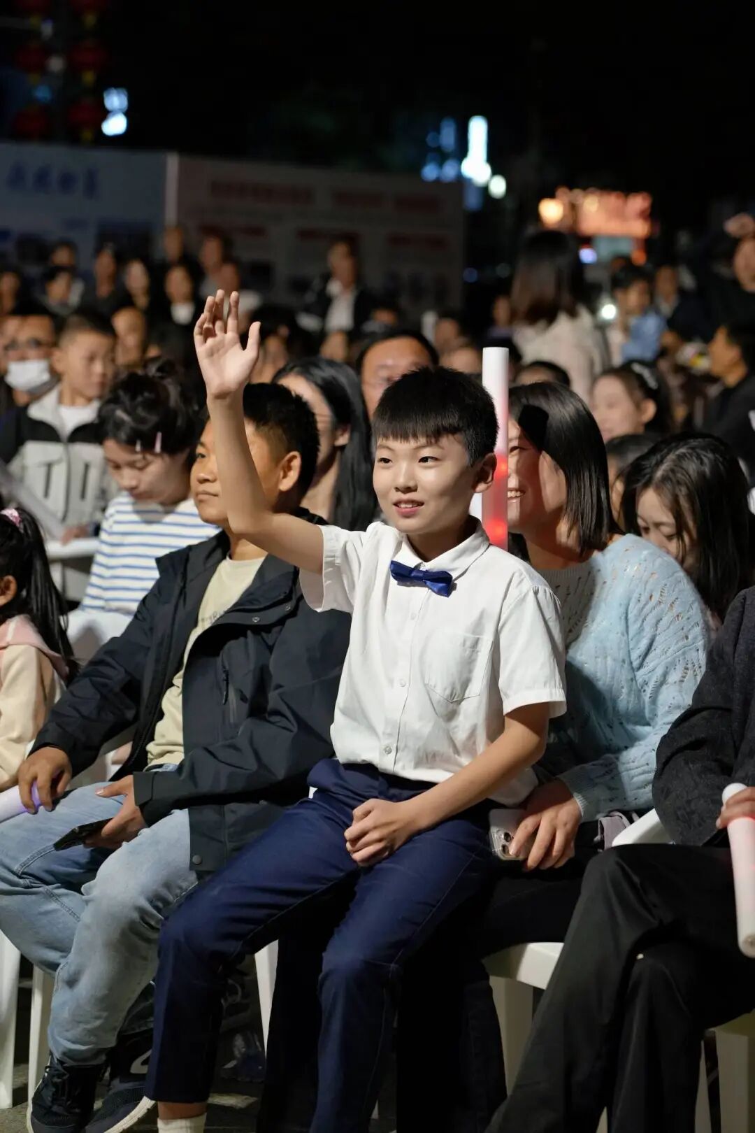 联欢庆双节，共度矿博会！茉莉花开送晶彩，文化惠民暖人心