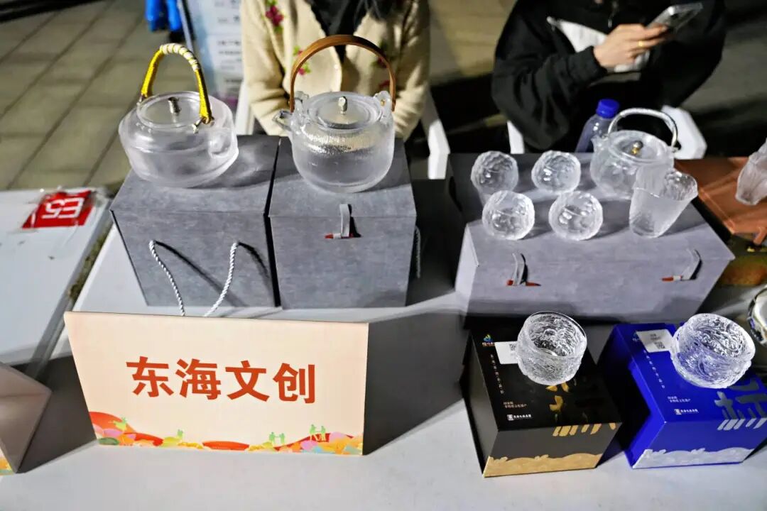 联欢庆双节，共度矿博会！茉莉花开送晶彩，文化惠民暖人心