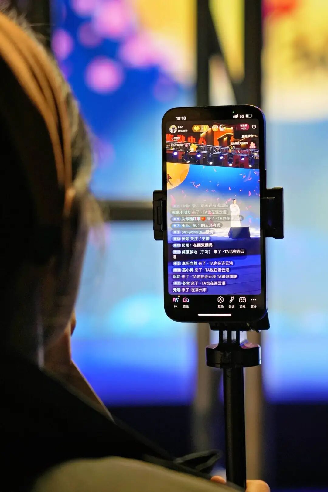 联欢庆双节，共度矿博会！茉莉花开送晶彩，文化惠民暖人心