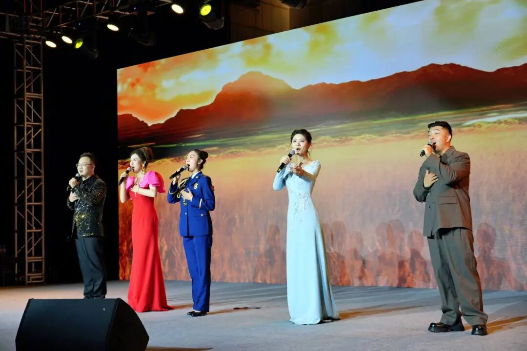 联欢庆双节，共度矿博会！茉莉花开送晶彩，文化惠民暖人心