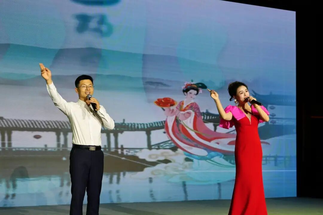 联欢庆双节，共度矿博会！茉莉花开送晶彩，文化惠民暖人心