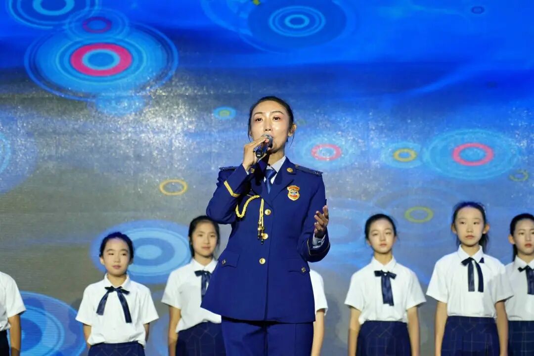 联欢庆双节，共度矿博会！茉莉花开送晶彩，文化惠民暖人心