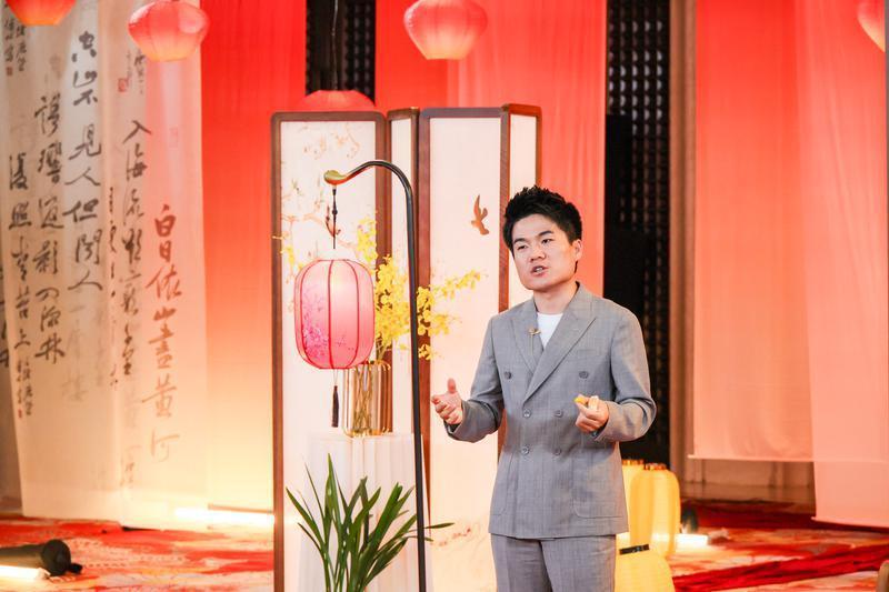 千年古都中秋月宴夜精彩上演 西安唐诗文化“破圈”出彩