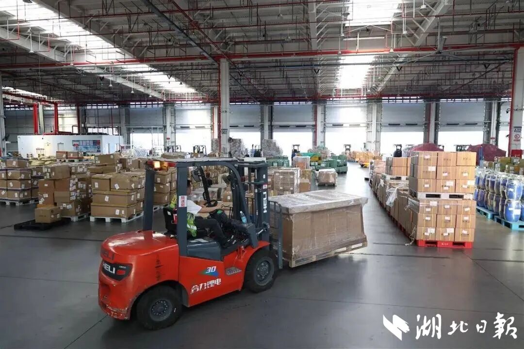 暴增138%！鄂州花湖国际机场释放超级运力链动全球