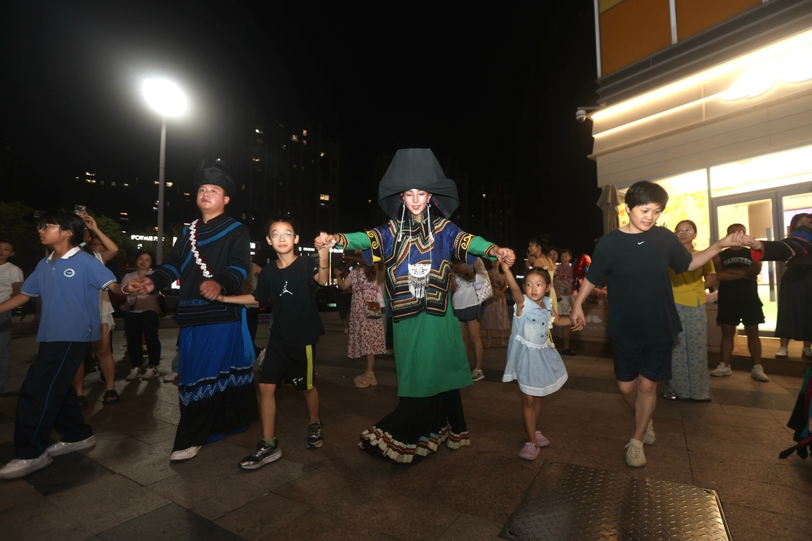 跨越山海!“和美彝乡 幸福昭觉” 文旅农特产品推介活动亮相宁波余姚