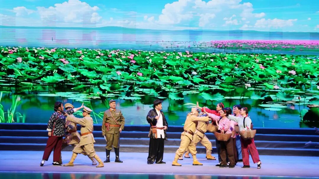 紫金献礼·热血赞歌｜抗日梆子戏《红色交通员》亮相连云港！