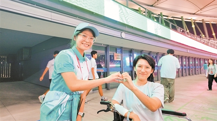 “好温暖!好贴心!好深圳!”宝安赛区志愿者无障碍服务获市民长文点赞