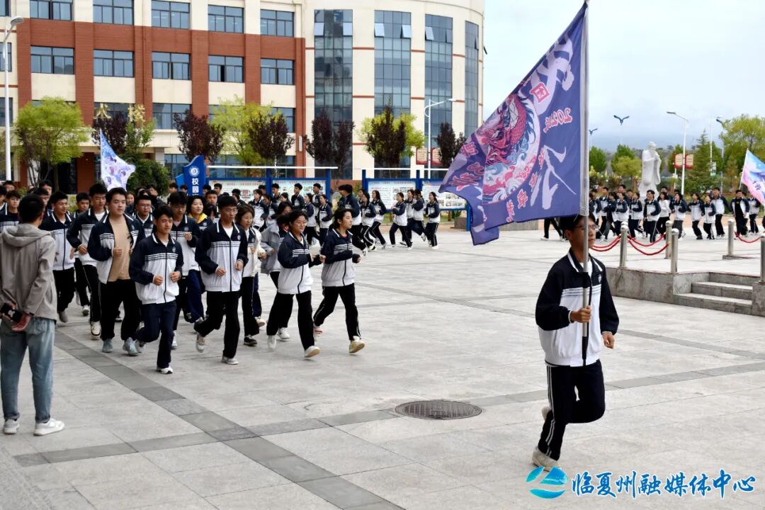 东乡县:“托管式”帮扶点亮教育新希望