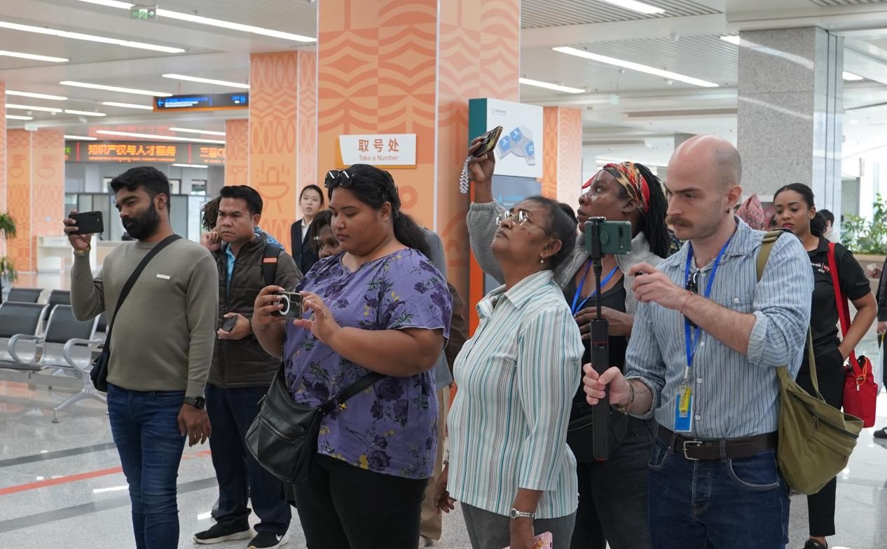 “北京服务”收获国际点赞 70名外媒记者聆听“北京声音” “北京服务”收获国际点赞 70名外媒记者聆听“北京声音”