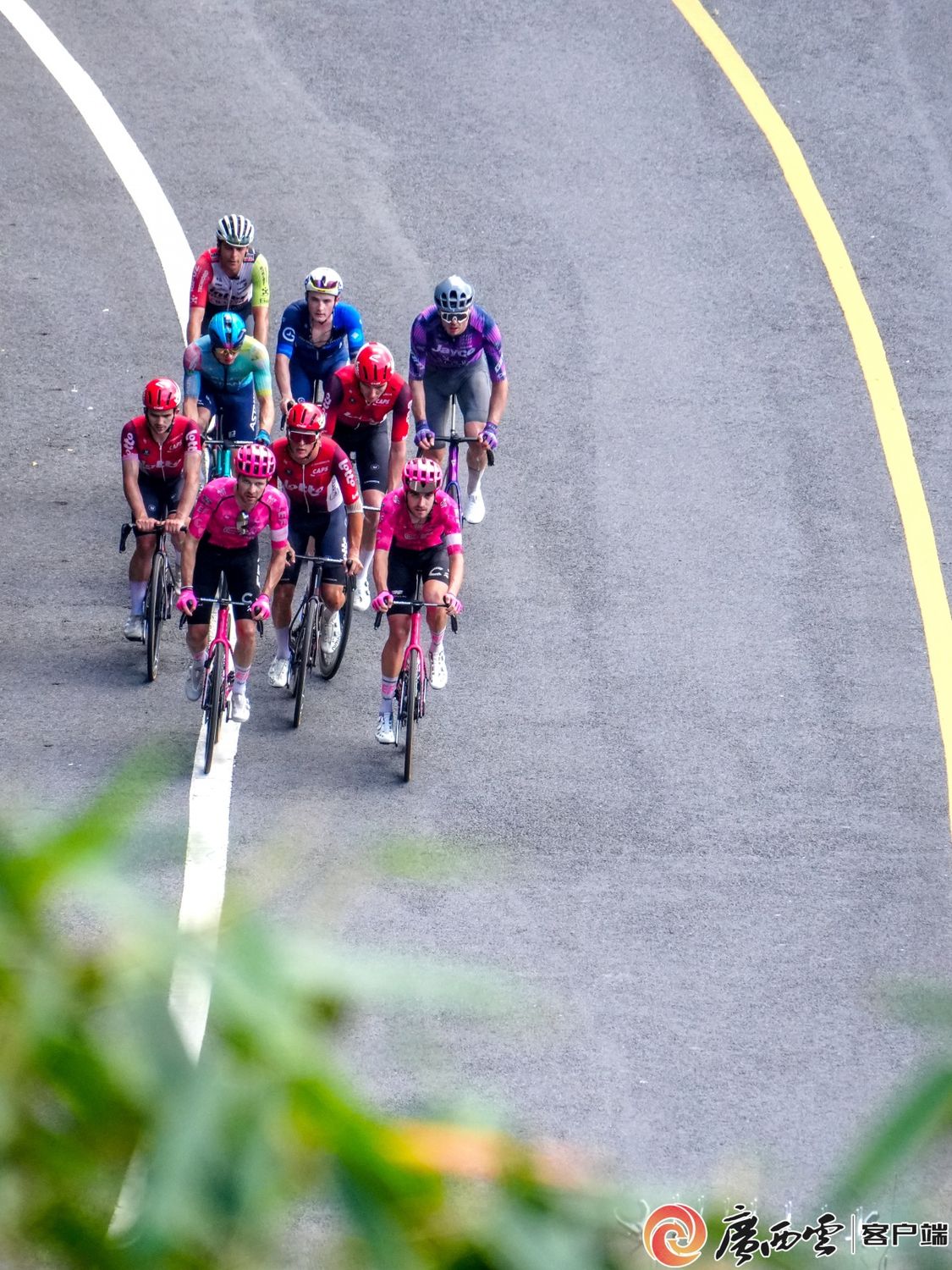 环广西第5赛段：保罗·达博登顶“皇后赛段”，苏浩钰获敢斗奖！