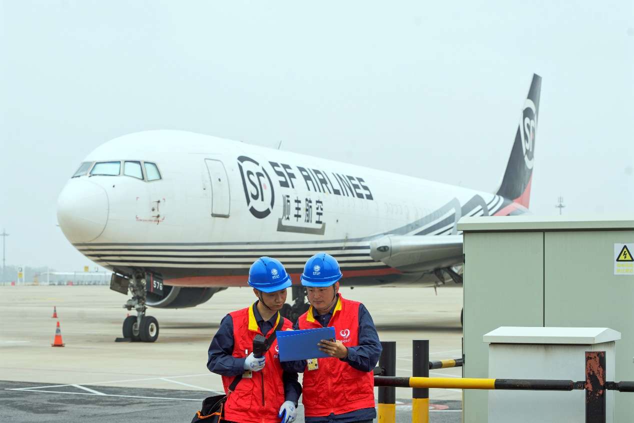 湖北鄂州花湖机场：使用绿能超8100万千瓦时