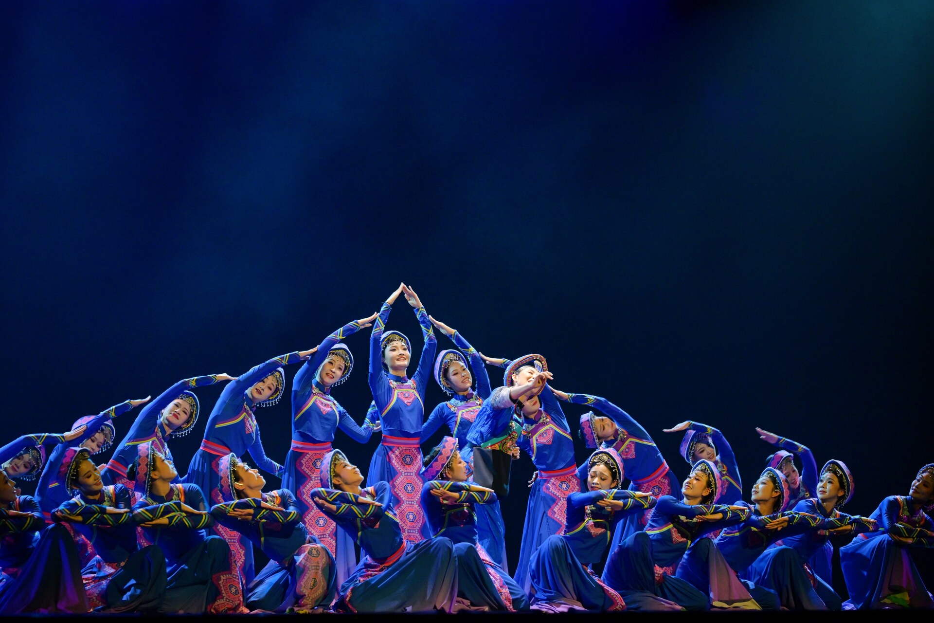 十四艺节 | 第二十届群星奖舞蹈终评燃动重庆