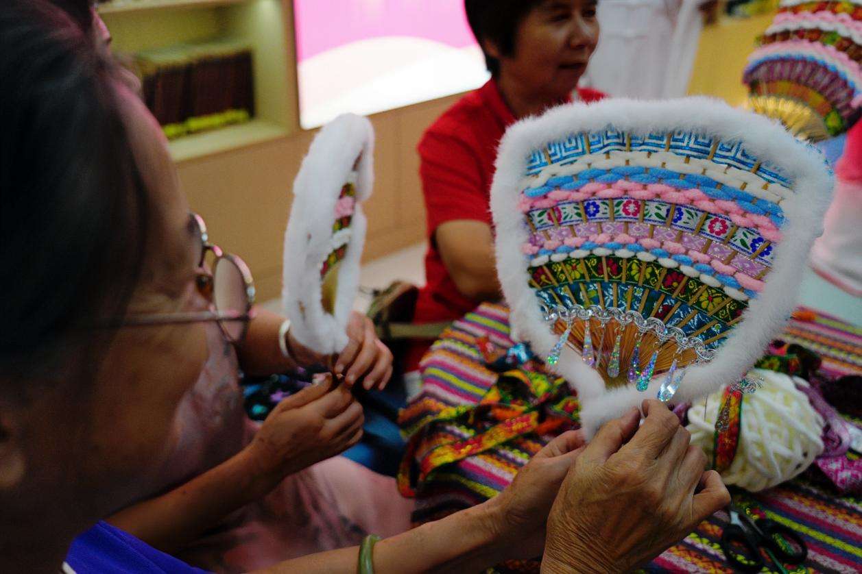 广西南宁:石榴结籽一家亲