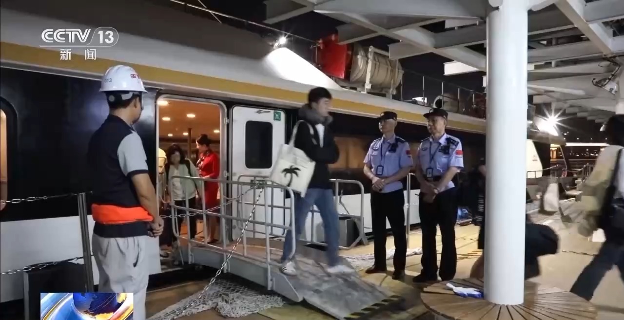 广交会吸引全球客商汇聚广州 口岸客流创新高