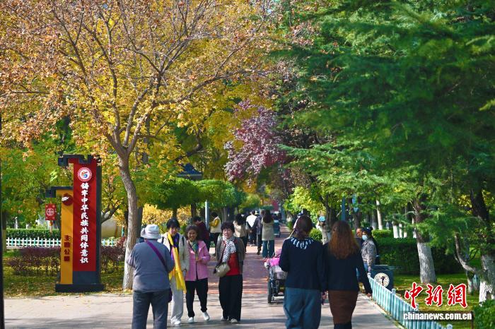 甘肃兰州秋景如画