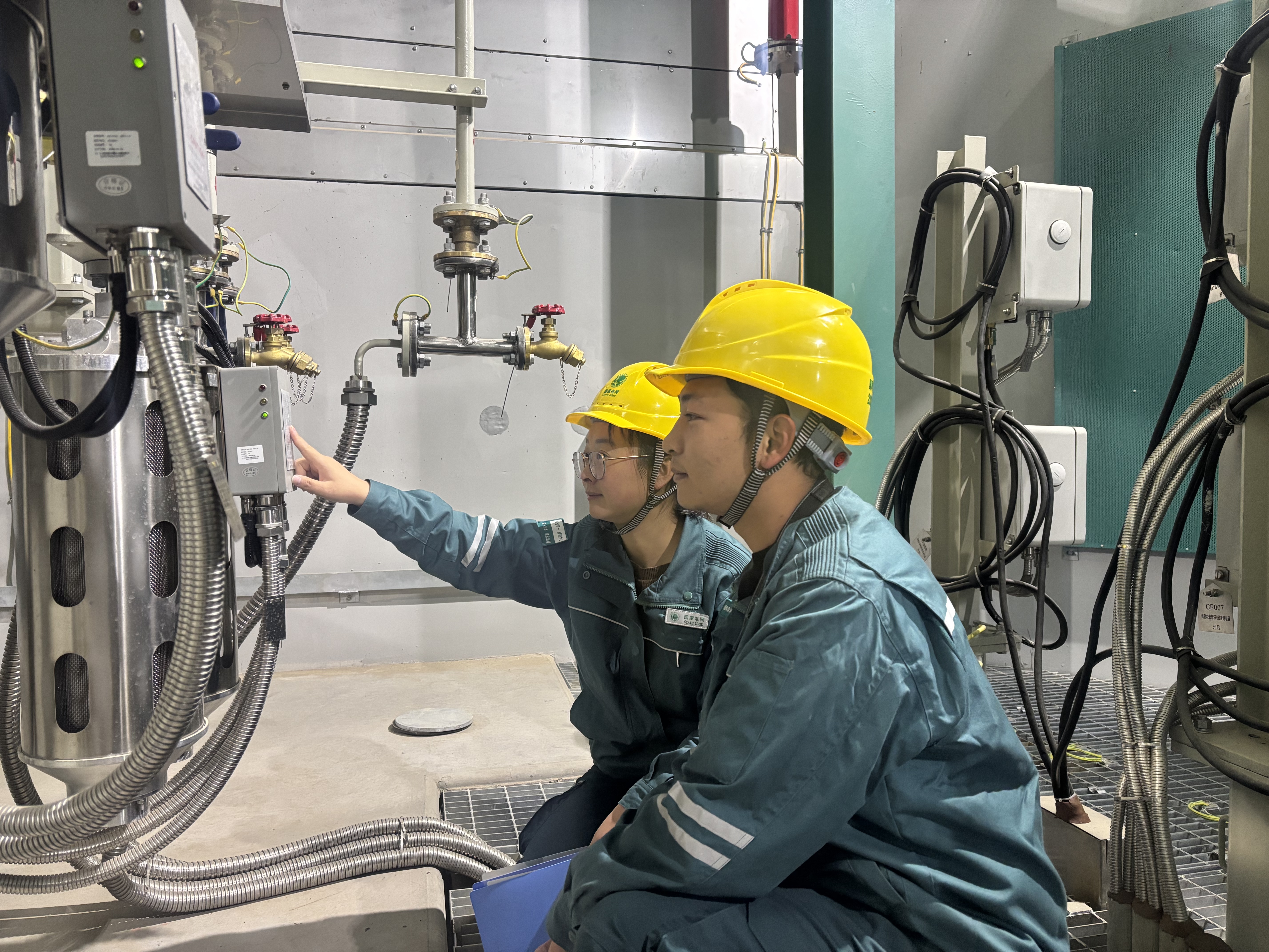 青藏直流二期扩建工程投运首月实现输电能力翻倍