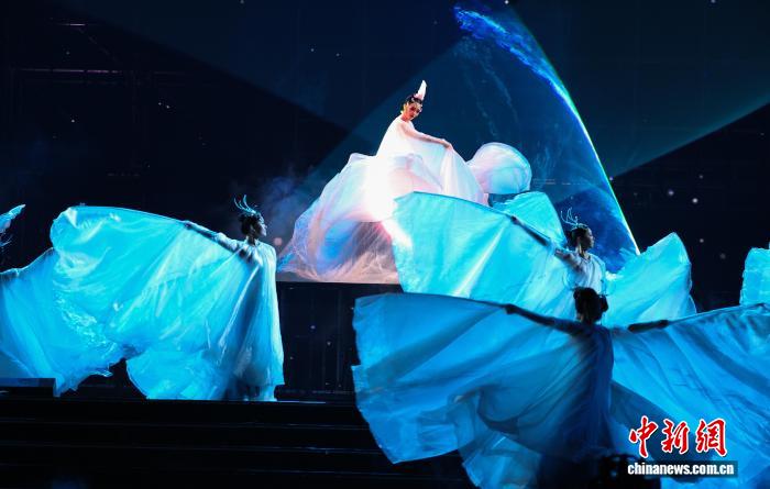 2025长江文化艺术季闭幕式在湖北宜昌举行