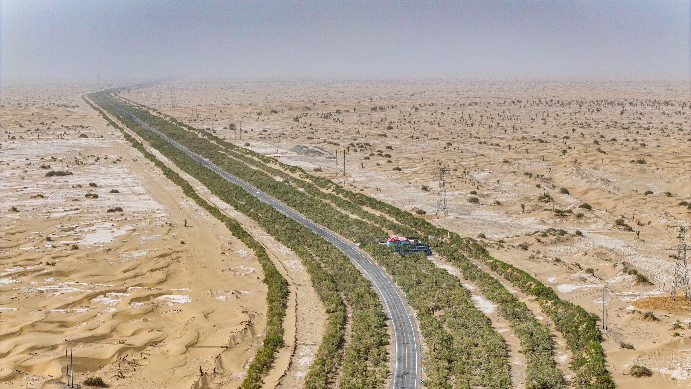 天山行纪|“死亡之海”开出“生命之路” 天山行纪|“死亡之海”开出“生命之路”