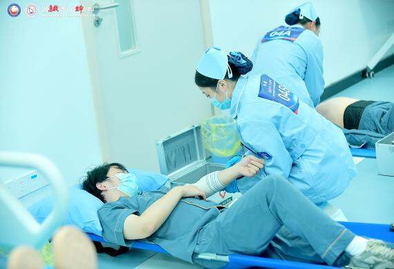 新增AI问诊 四川护理大学生同台竞技护理急救技能 新增AI问诊 四川护理大学生同台竞技护理急救技能