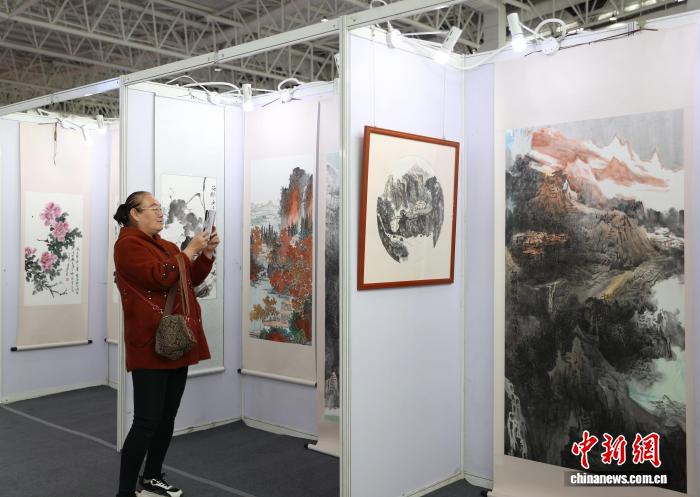 第二届宁夏残疾人文化艺术展演在银川举行
