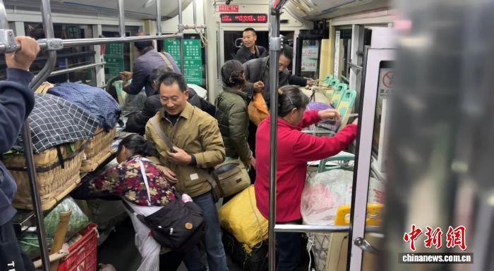 小公交大民生 贵阳“惠农专线”助力乡村振兴