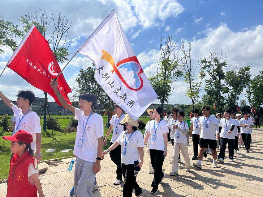 “大别山红娃”让红色故事“声”入人心